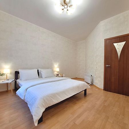 Однокімна Квартира Біля Каштанової Алеї У Центрі Полтави Мережа Alexapartments Документи Для Відряджень Безконтатне Заселення 24-7 Poltava Exterior foto