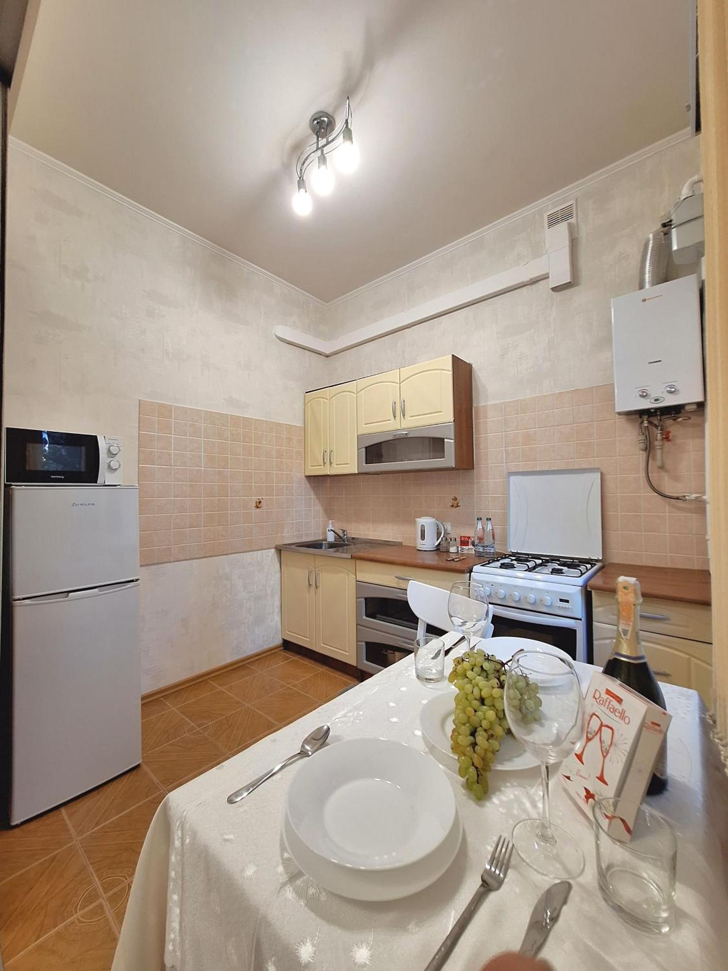 Однокімна Квартира Біля Каштанової Алеї У Центрі Полтави Мережа Alexapartments Документи Для Відряджень Безконтатне Заселення 24-7 Poltava Exterior foto